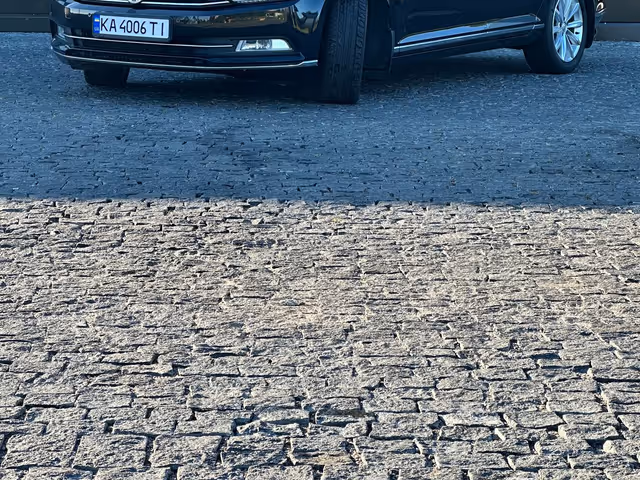 Volkswagen Passat - зображення 1