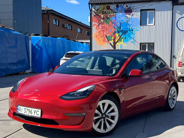 Tesla Model 3 - зображення 2