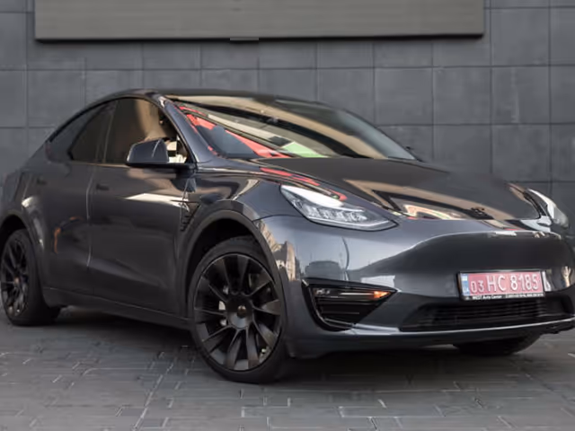 Tesla Model Y - зображення 3