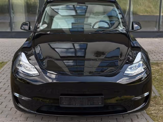 Tesla Model Y - зображення 3
