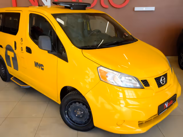 Nissan NV200 - зображення 4