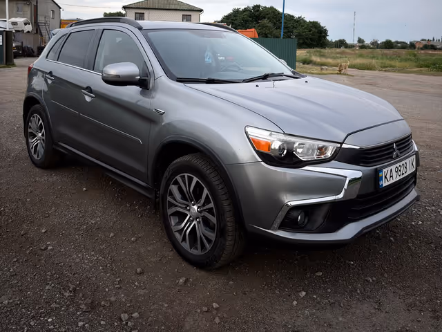 Mitsubishi Outlander - зображення 5