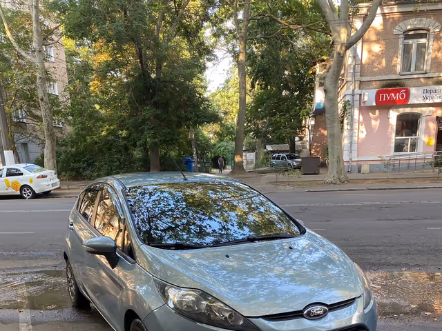 Ford Fiesta - зображення 1