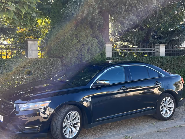 Ford Taurus - зображення 1