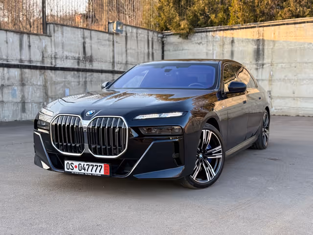 BMW i7 - зображення 1