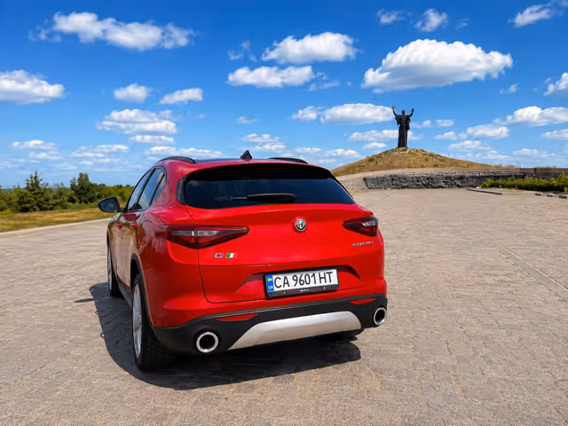 Alfa Romeo Stelvio - зображення 2