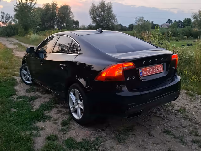Volvo S60 - зображення 3