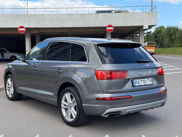 Audi Q7 - зображення 4