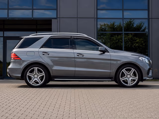 Mercedes-Benz GLE - зображення 5