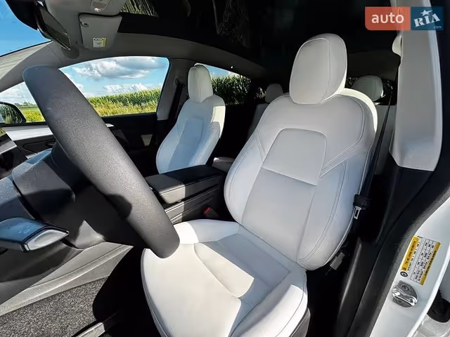 Tesla Model 3 - зображення 3