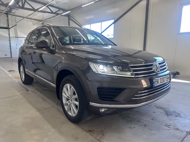 Volkswagen Touareg - зображення 1