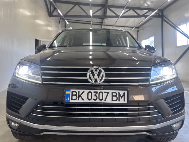 Volkswagen Touareg - зображення 3