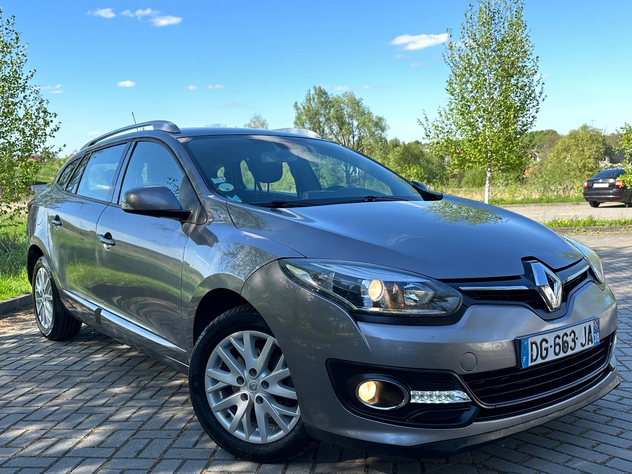 Renault Megane - фото 8