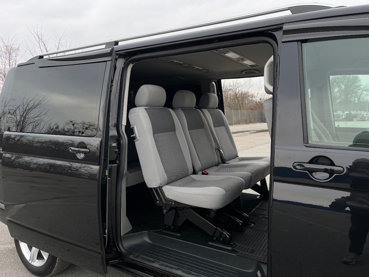 Volkswagen Caravelle - фото 7