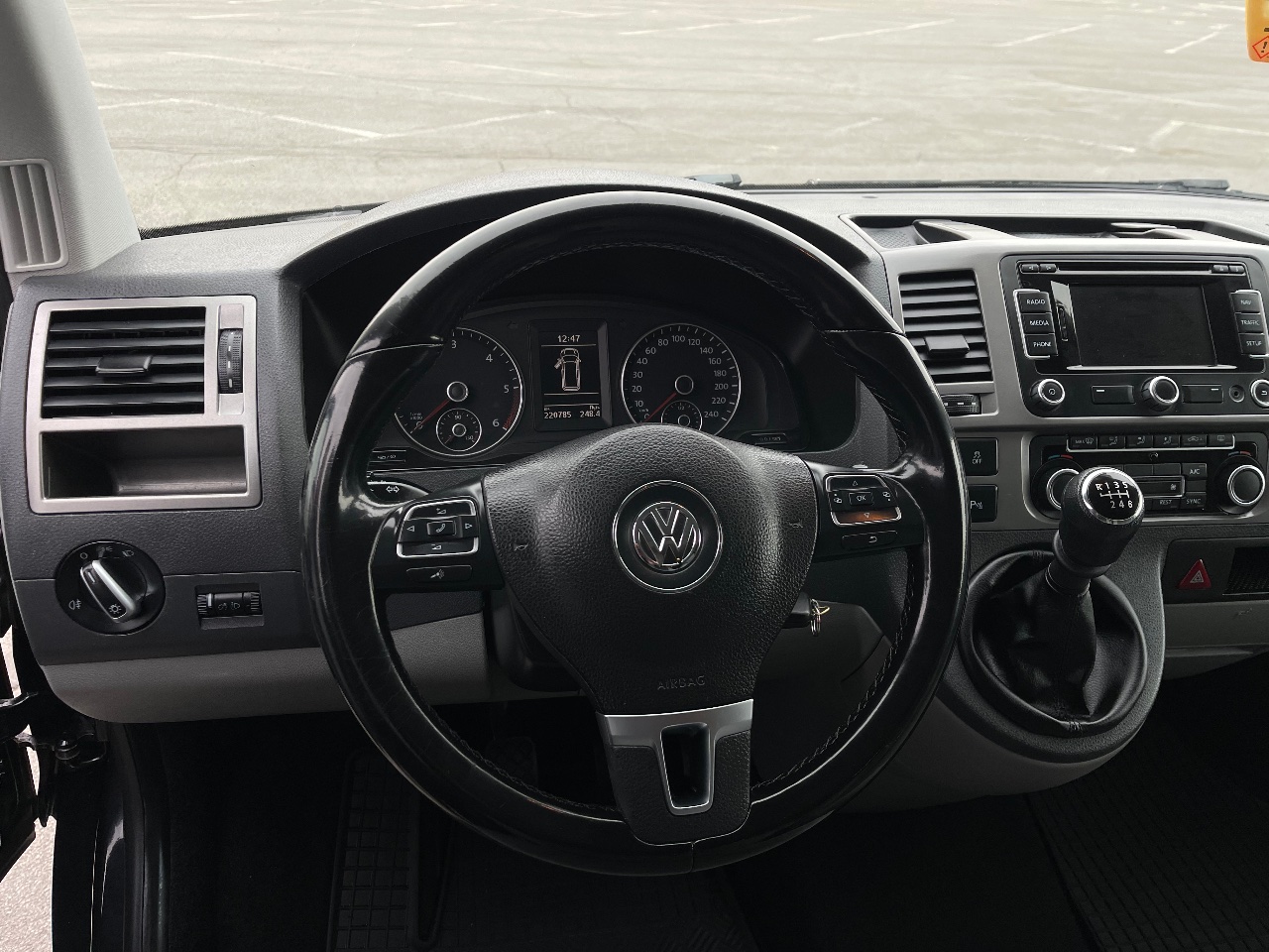 Volkswagen Caravelle - фото 4