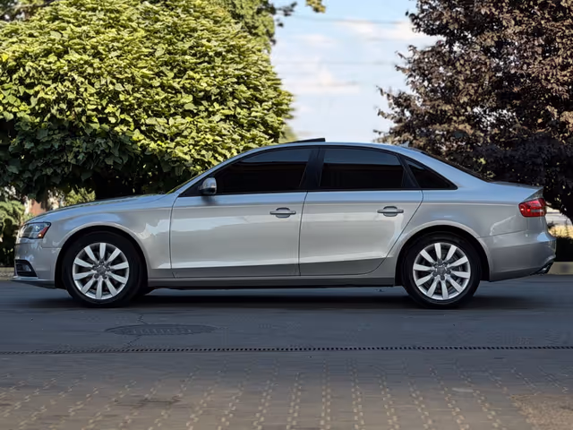Audi A4 - зображення 2