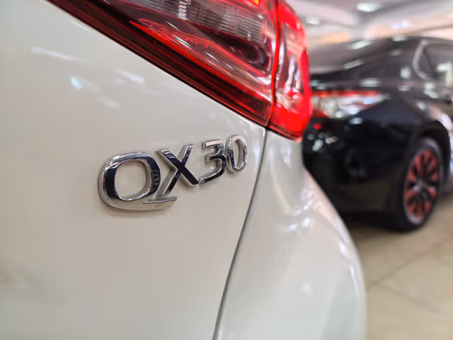 Infiniti QX30 - зображення 4
