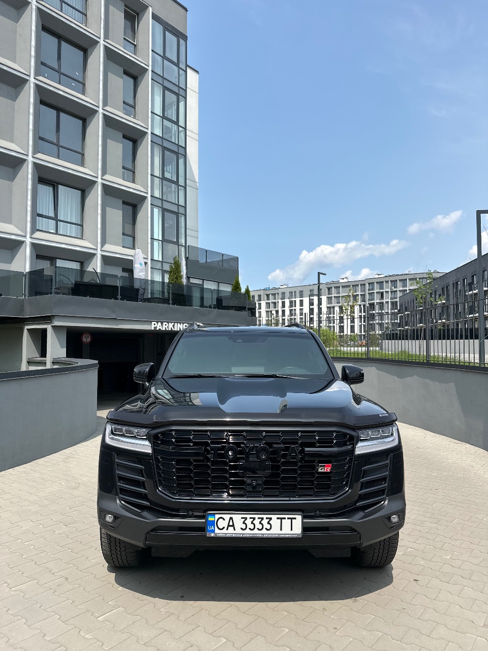 Toyota Land Cruiser - фото 1