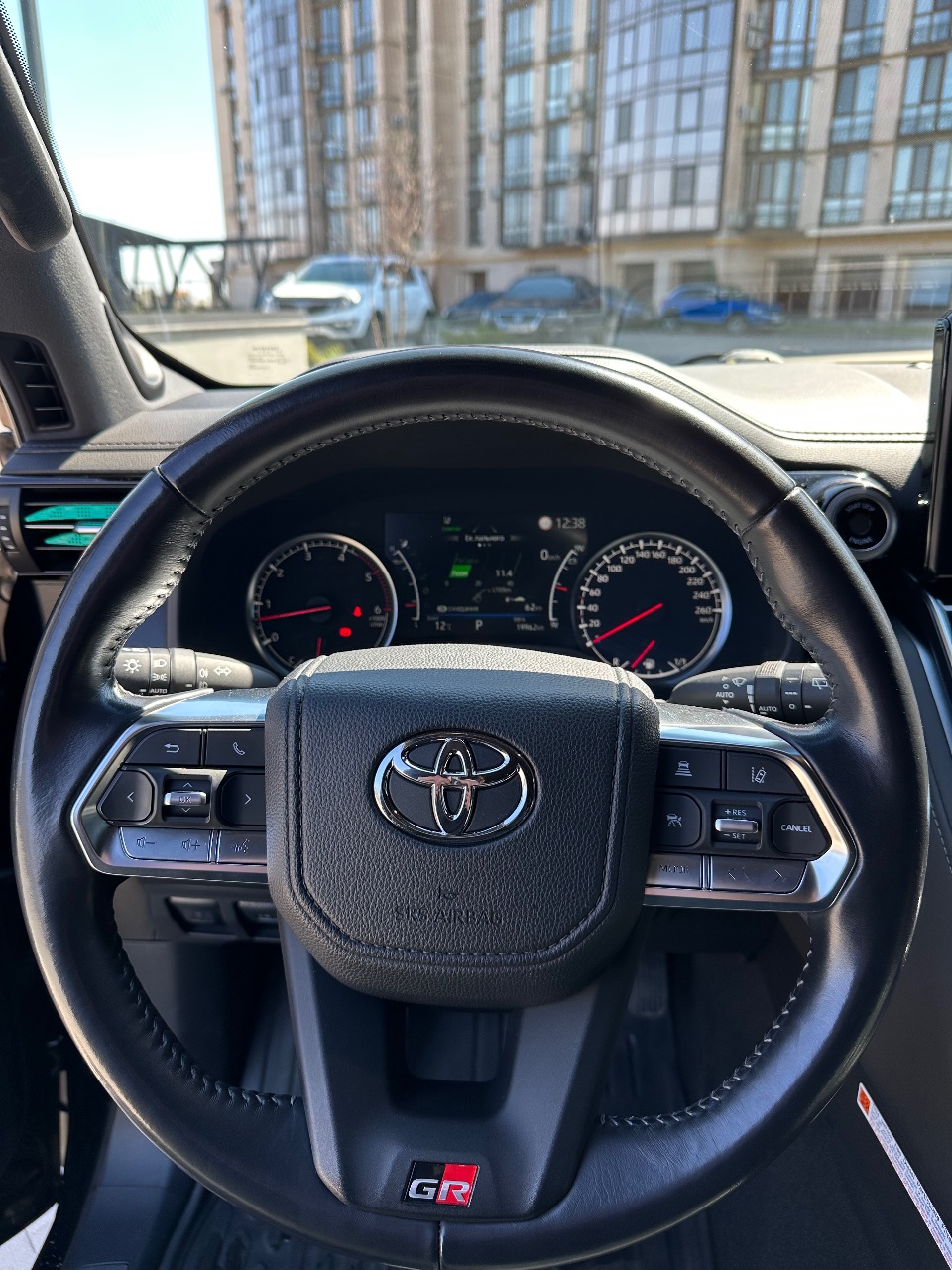 Toyota Land Cruiser - фото 8