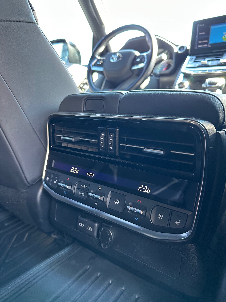 Toyota Land Cruiser - фото 14