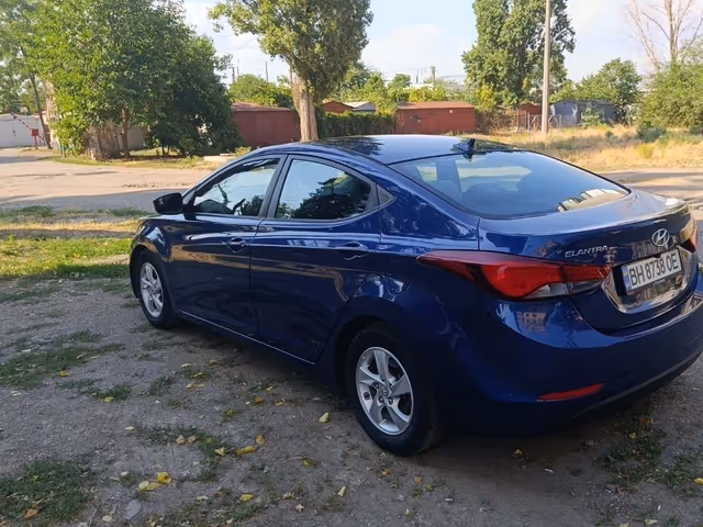 Hyundai Elantra - зображення 4