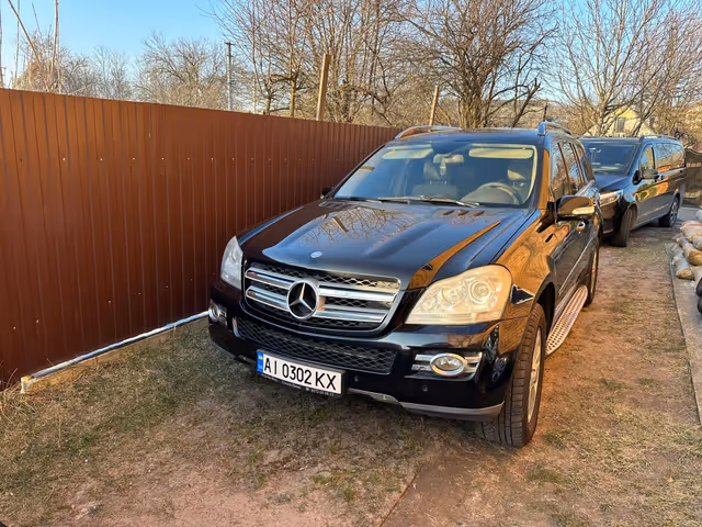 Mercedes-Benz GL-Класс - зображення 1