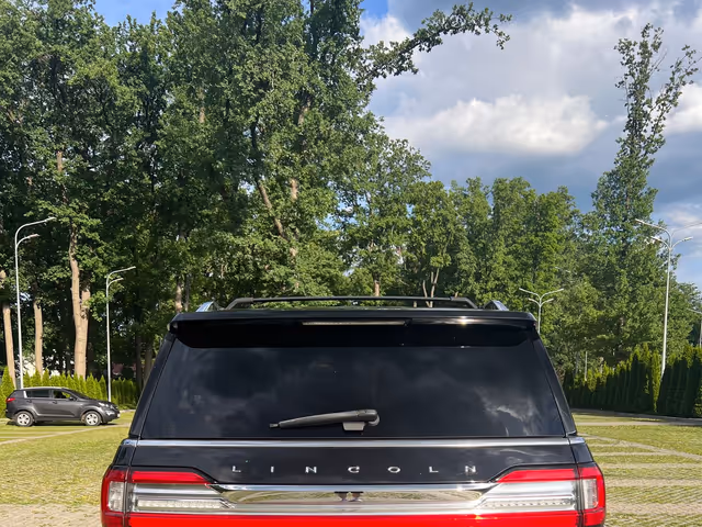 Lincoln Navigator - зображення 2