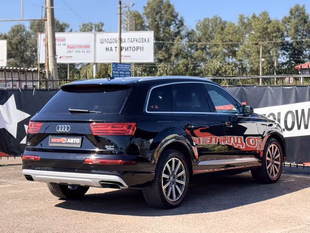 Audi Q7 - зображення 4