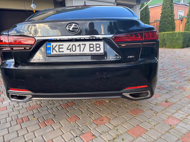 Lexus LS - зображення 2