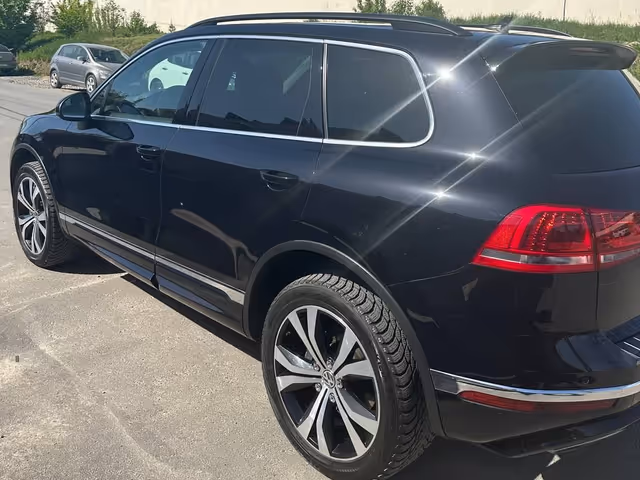 Volkswagen Touareg - зображення 3