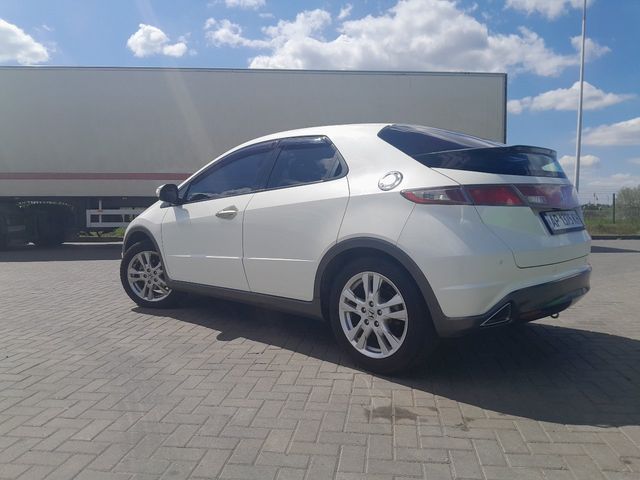 Honda Civic - фото 1