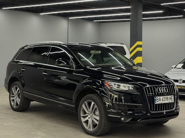 Audi Q7 - фото 1