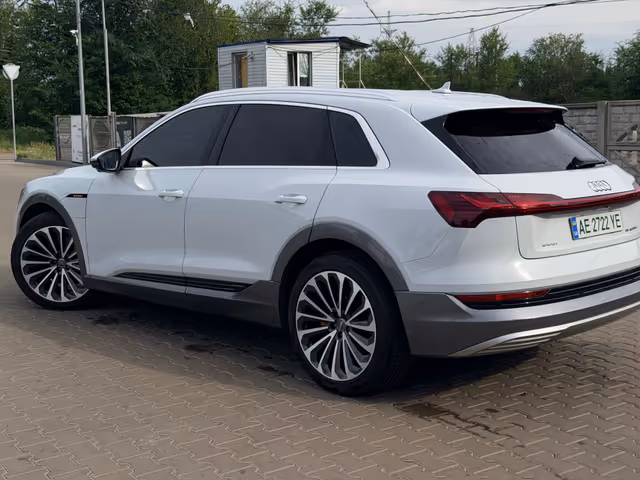 Audi e-tron - зображення 4
