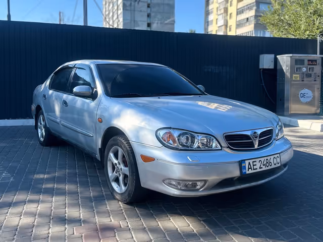 Nissan Maxima - зображення 1