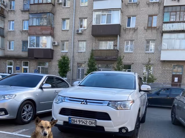 Mitsubishi Outlander - зображення 2