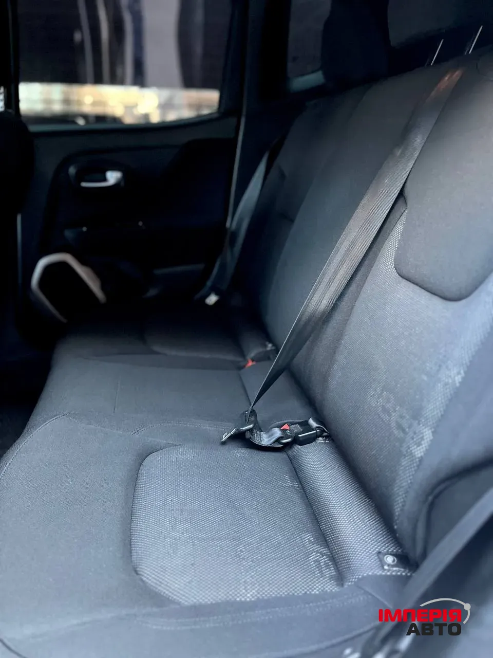 Jeep Renegade - фото 18