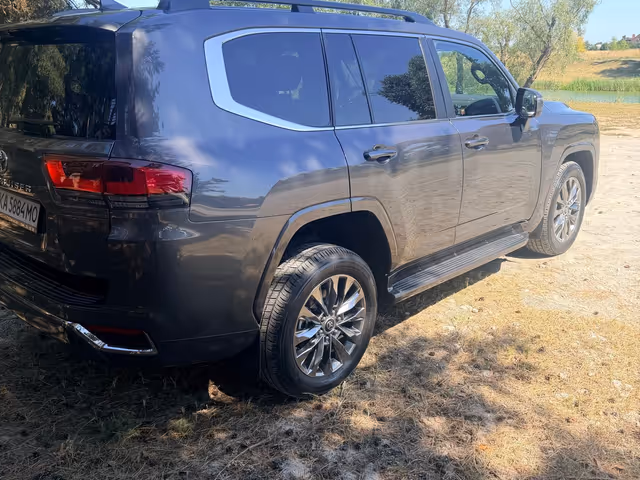 Toyota Land Cruiser - зображення 4