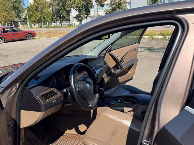 BMW 5 серії - зображення 5