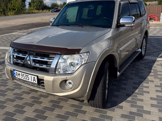 Mitsubishi Pajero - зображення 1