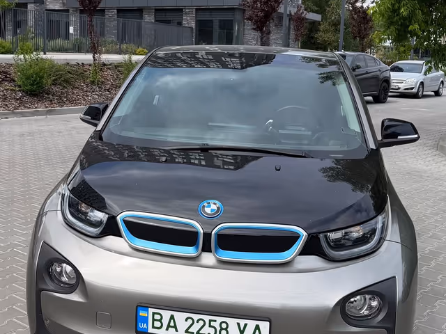 BMW i3 - зображення 1