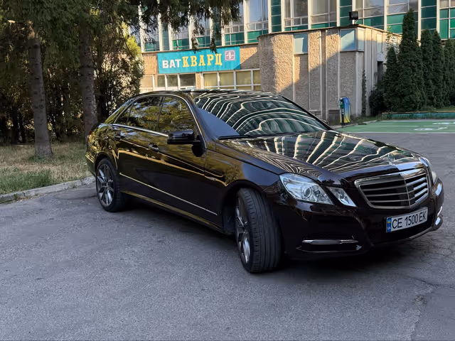 Mercedes-Benz E-Класс - зображення 4