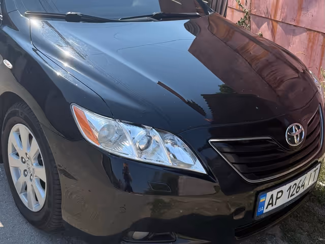 Toyota Camry - зображення 1