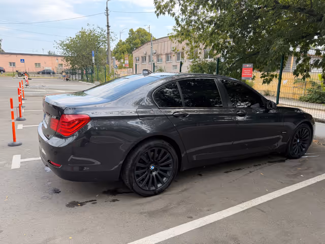 BMW 7 серії - зображення 5