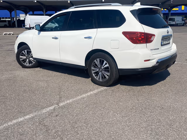 Nissan Pathfinder - зображення 2