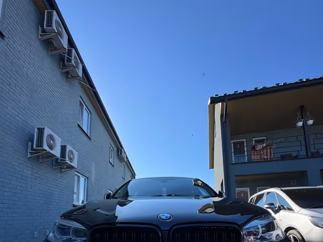 BMW X6 - зображення 2