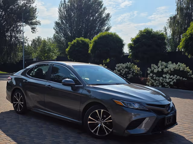 Toyota Camry - зображення 4