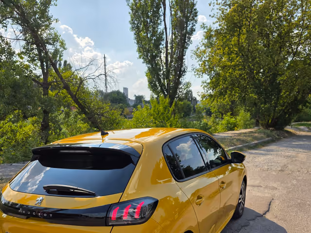 Peugeot 208 - зображення 3