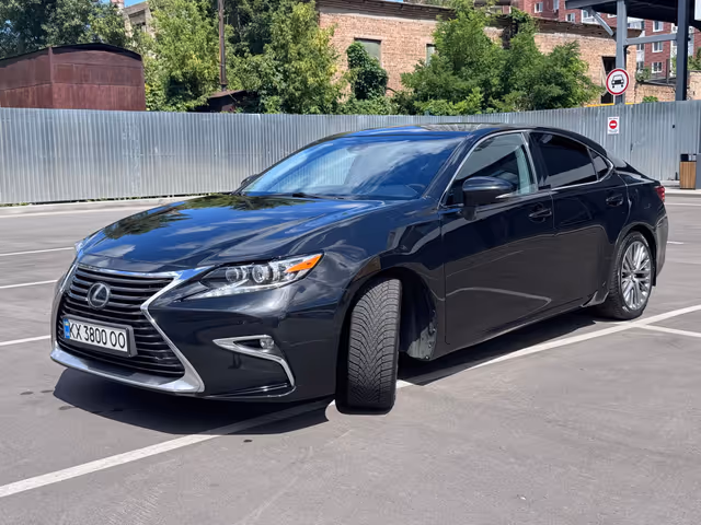 Lexus ES - зображення 1