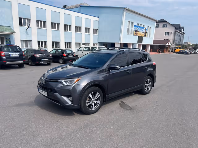 Toyota RAV4 - зображення 1