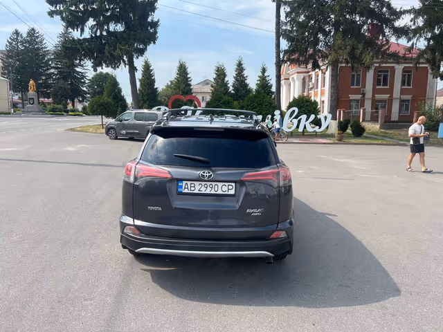 Toyota RAV4 - зображення 4